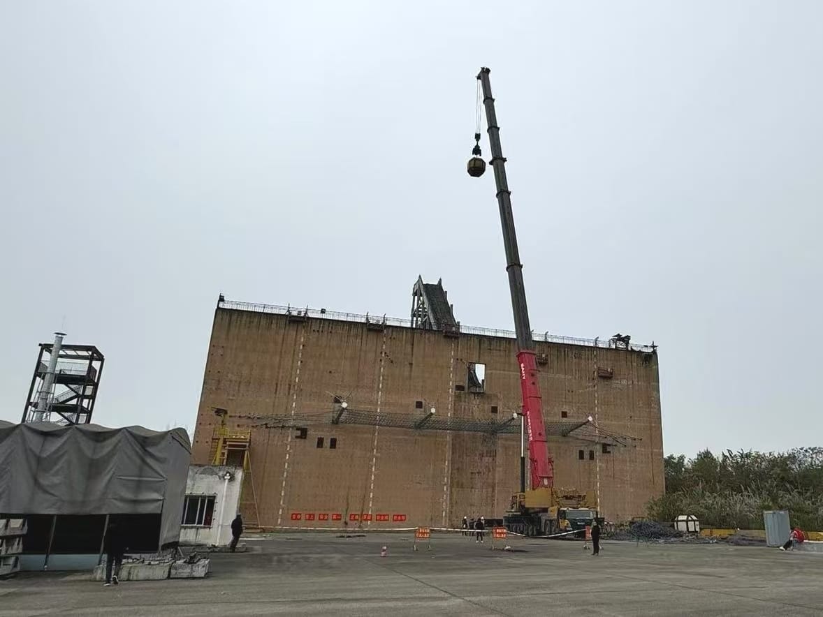 8000kJ落石攻击试验