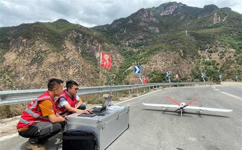 攀西公司织好地灾防治“防护网”，，，，，，打好抗震救灾“自动仗”