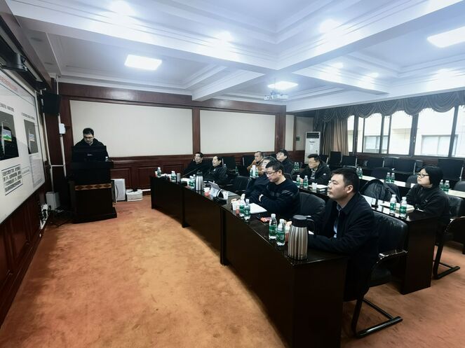 物探院与重庆页岩气公司开展手艺交流