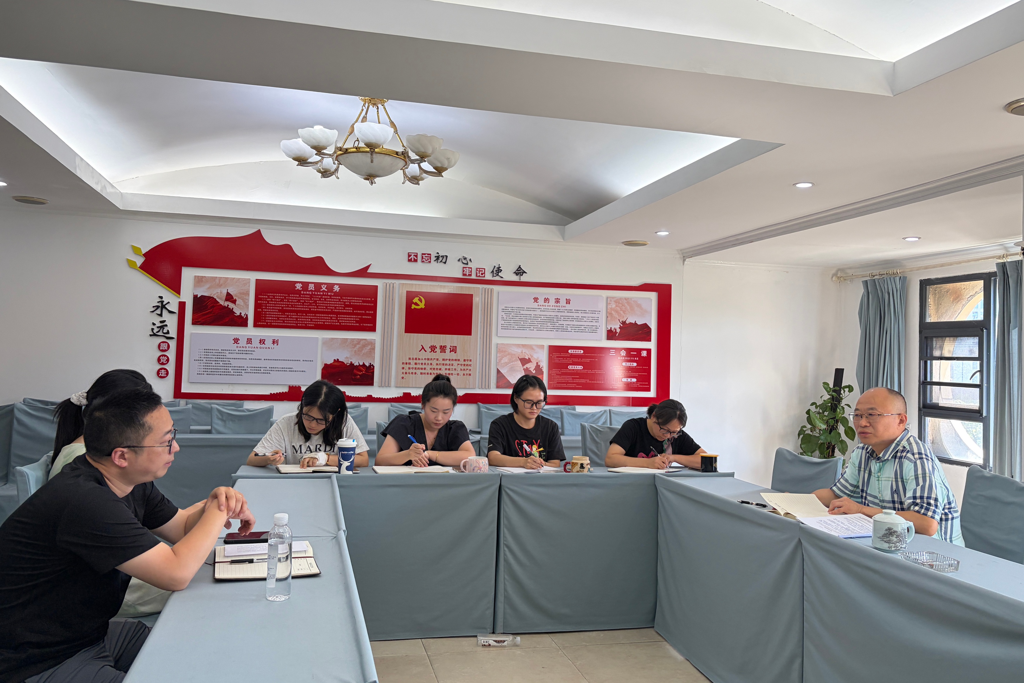 上半年财务事情复盘会