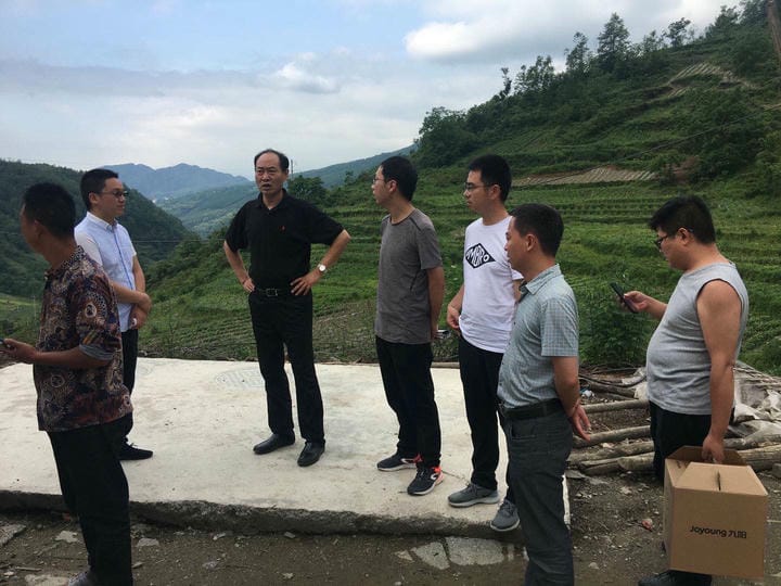 武文祥赴定点帮扶村开展帮扶事情_社会责任_企业文化_拉斯维加斯3133cc有限责任公司