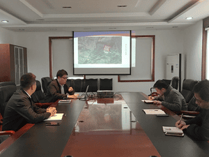 冶勘物流公司与中铁成都局集团公司洽谈相助甘洛玄武岩项目_协同多元工业_工业生长_拉斯维加斯3133cc有限责任公司