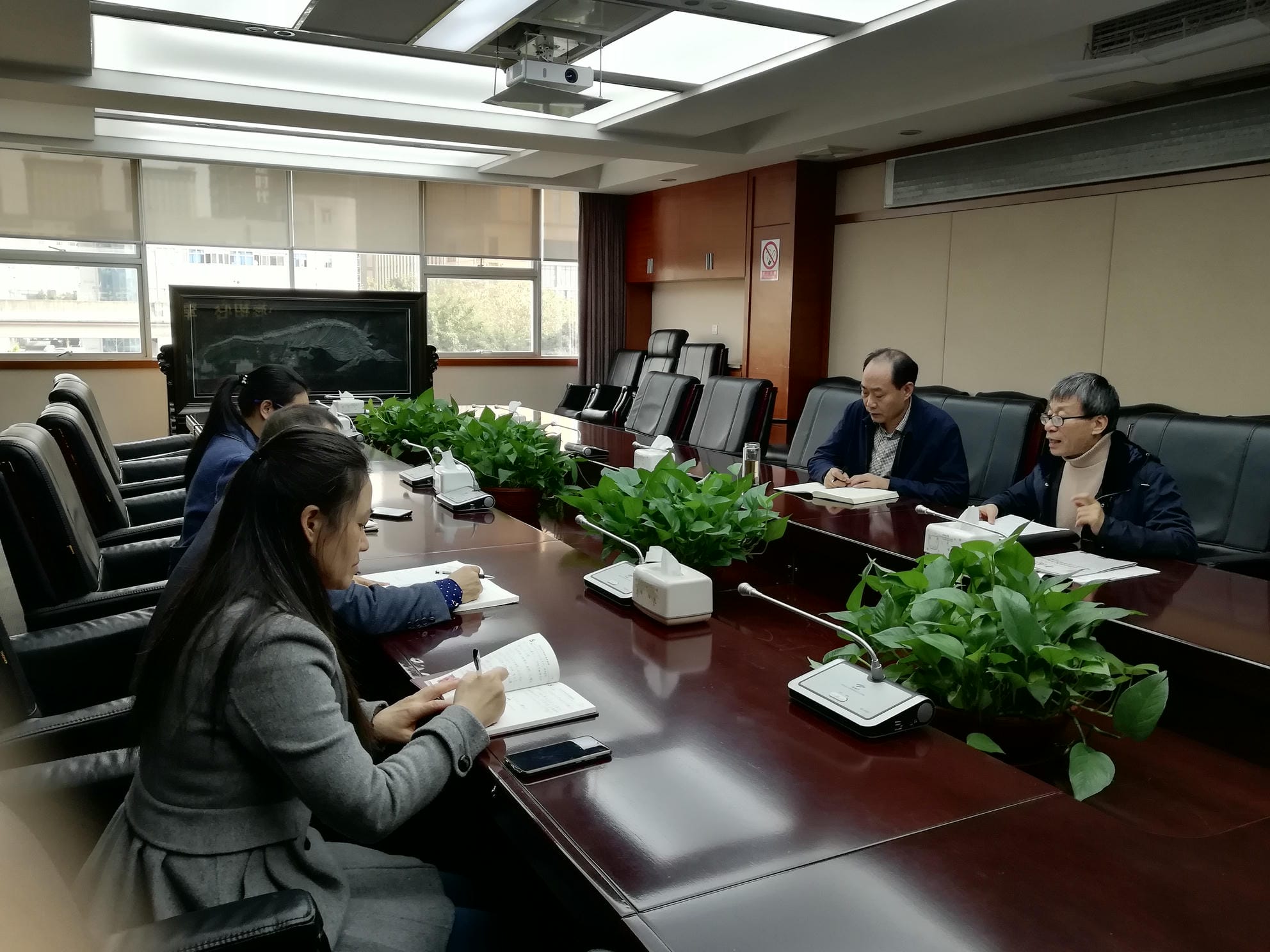 施展审计监视作用，，，，，助力局经济高质量生长 审计处党支部开展学习党的十九届五中全会精神主题党日活动。。。_红色堡垒_党建群团_拉斯维加斯3133cc有限责任公司