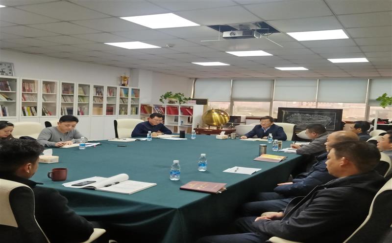 杜春茂在局机关后勤服务中心党支部宣讲党的十九届五中全会精神