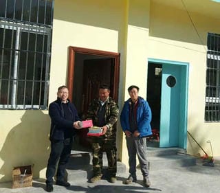 华锋公司党委书记李加海到甘洛县尔库村调研督导脱贫攻坚事情_社会责任_企业文化_拉斯维加斯3133cc有限责任公司