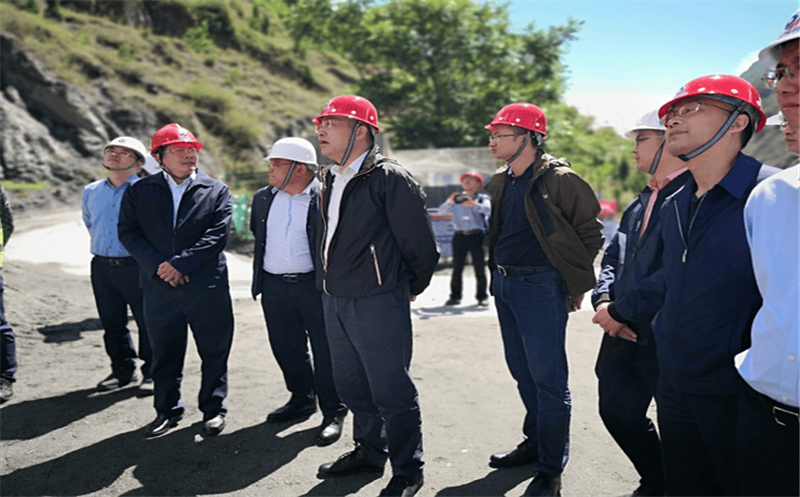 陈贵林局长带队检查慰问601大队薛城1号隧道入口高陡边坡地质灾难处治项目