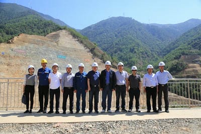 省自然拉斯维加斯3133cc投资集团董事长陈贵林、总工程师李仕荣深入德昌县大陆槽稀土矿调研_拉斯维加斯3133cc新闻_新闻中心_拉斯维加斯3133cc有限责任公司