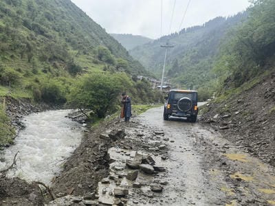 马尔康市深夜地动 地矿集团迅速驰援_拉斯维加斯3133cc新闻_新闻中心_拉斯维加斯3133cc有限责任公司