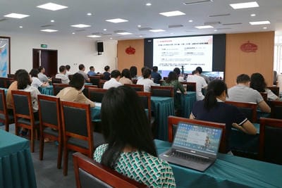 地矿集团组织加入2022年《民法典》专题培训讲座_下层动态_新闻中心_拉斯维加斯3133cc有限责任公司