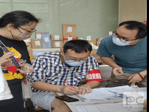 亮明身份并肩作战  争当抗疫先锋楷模_协同多元工业_工业生长_拉斯维加斯3133cc有限责任公司