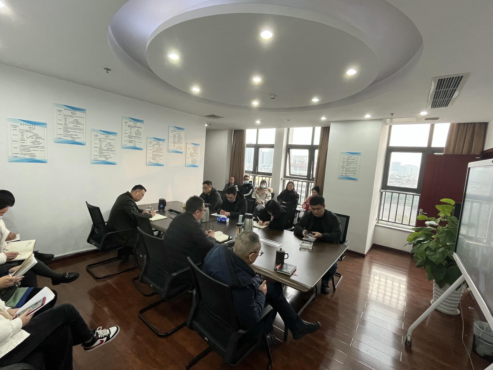 “卯”足劲头，，全力以“复”│众城房产召开2023年复工复产清静事情会_下层动态_新闻中心_拉斯维加斯3133cc有限责任公司