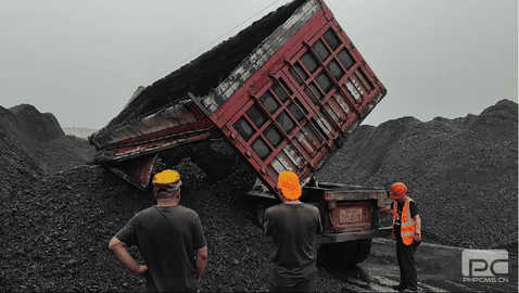 吹响“冲锋号” 五一“我继续” ——冶勘物流公司奋战电煤供应第一线_协同多元工业_工业生长_拉斯维加斯3133cc有限责任公司