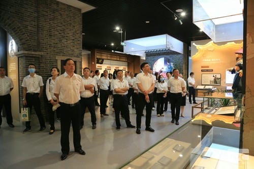 传承优良家风 修养清廉作风 ——地矿集团纪委组织旅行天府家风馆_红色堡垒_党建群团_拉斯维加斯3133cc有限责任公司