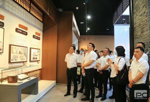 传承优良家风 修养清廉作风 ——地矿集团纪委组织旅行天府家风馆_红色堡垒_党建群团_拉斯维加斯3133cc有限责任公司