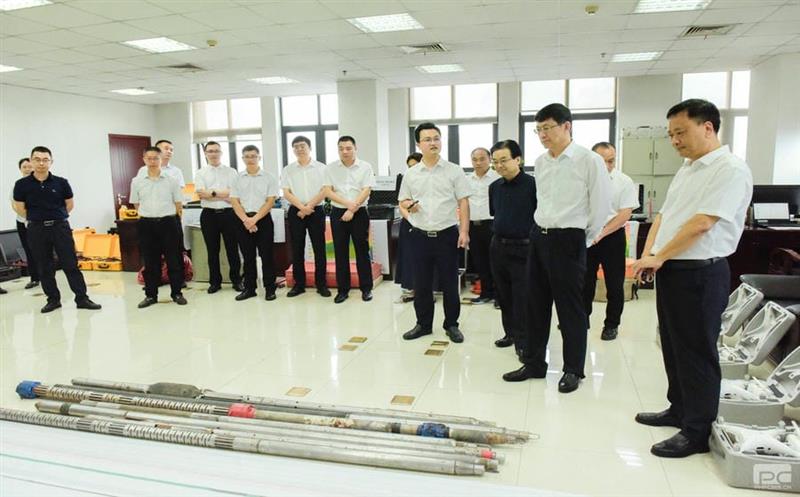 徐志文在物探院调研时强调：打造“金刚钻”，，，服务“大工业”
