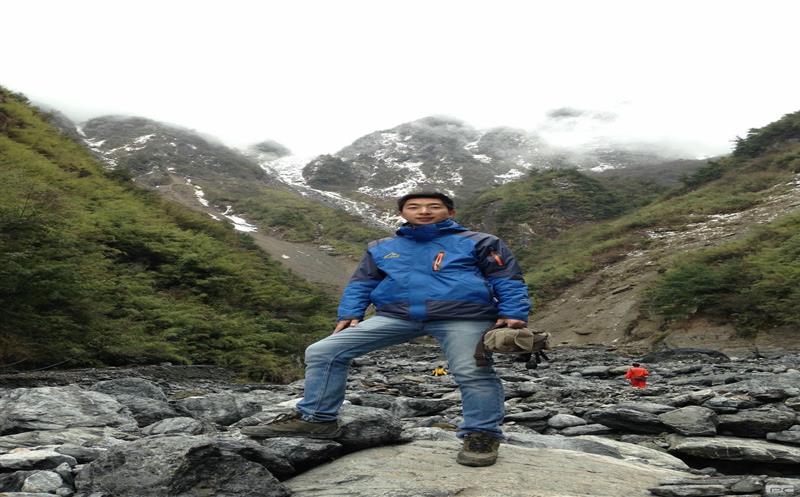 以实干践行初心使命 用奉献诠释责任继续 ——记集团优异共产党员胡力