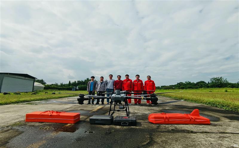 物探院联合校企开展半航空瞬变电磁系统试飞试验