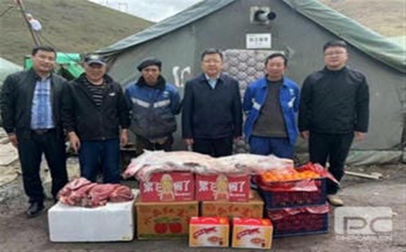 华锋钻探深入项目一线，，，，协力攻坚破难题