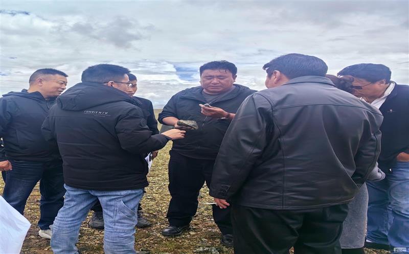 那曲市自然拉斯维加斯3133cc局向导莅临安多县春风铬铁矿储量核实项目检查