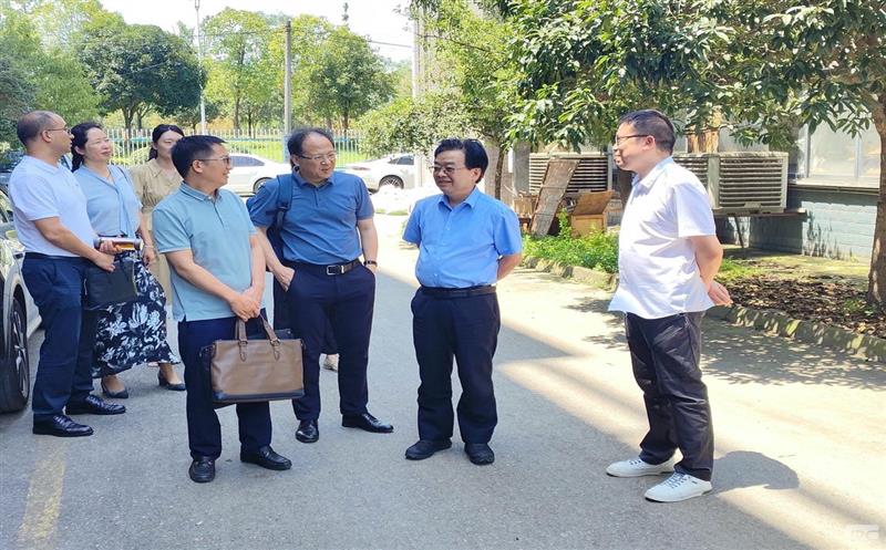 集团向导带队到地勘院西冶检测公司调研