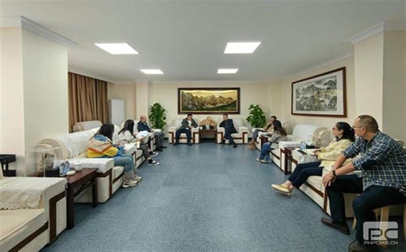 西御河街道服务处主要向导到地矿集团交流座谈