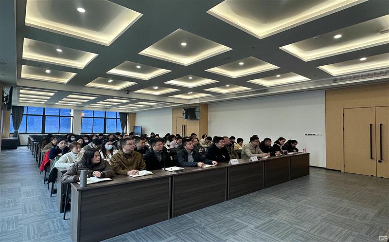 大力弘扬宪法精神，，，，推动进一步周全深化刷新 ——兴蜀设计集团开展第五期执律例则知识培训会